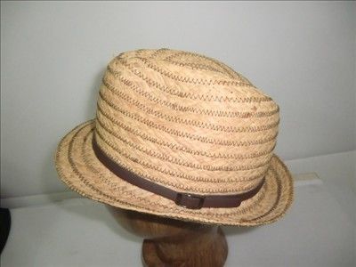 De Vlechthoeden van de strandraffia met Leerriem, het Strohoeden van de Zomervrouwen met Zigzag het Stikken