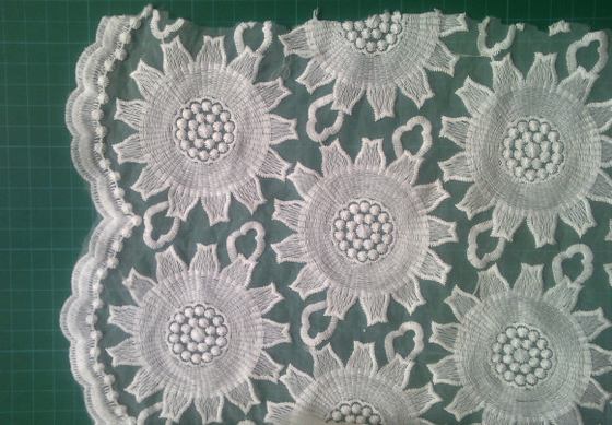 80cm het organza Geborduurde Katoen van de Kantstof voor huwelijkskleding