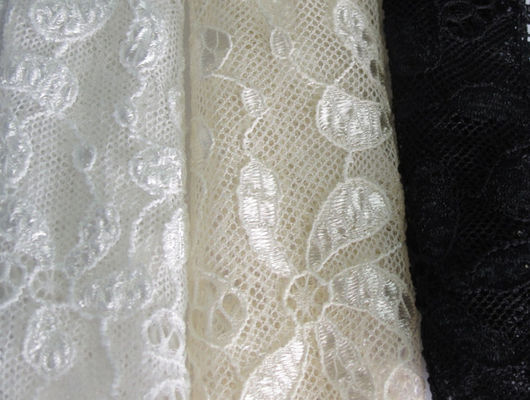 90% Nylon + 10% Spandex Stof van het Bloem de Elastische Kant voor Nachthemden CY-LW0795