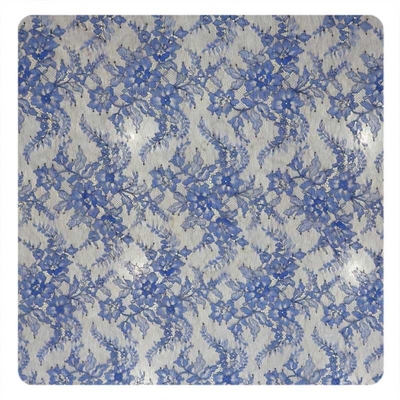 De mooie Rode en Blauwe Versiering van het Wimperkant door de Werf voor Huwelijkskleding