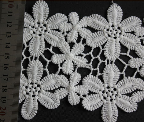 Qmilch borduurde Decoratief Zwart/Wit 11cm de Bloempatroon van Kantversiering