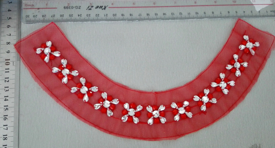Aangepast de Halsband Met de hand gemaakt van de Eco vriendschappelijke Rode Bloem Geparelde Kraag