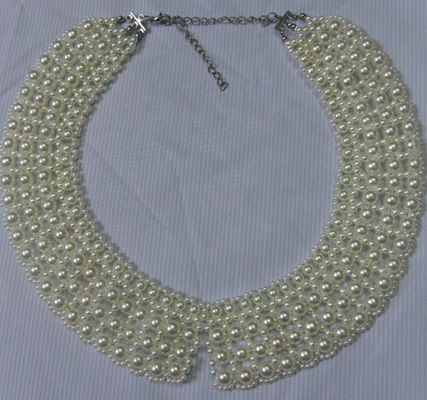 De met de hand gemaakte ronde kraag van de parelparel, Zoete Stijl met ketting en zeekreeftklemmen