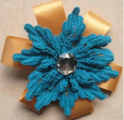 Van de katoenen die het Corsage kant Kunstbloem voor kleren, met de hand gemaakte geweven bloemen wordt geweven